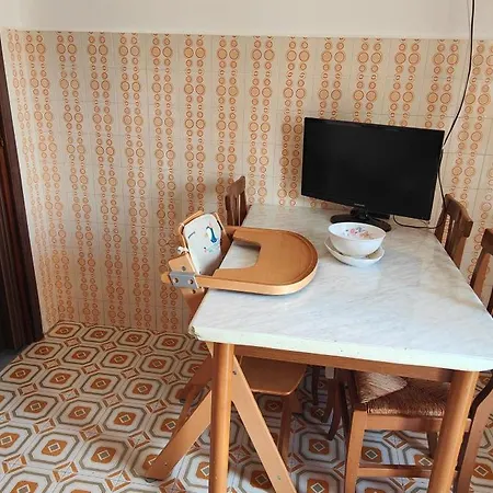 Ginestre 14 Apartment *